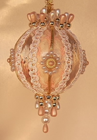 Victorian Peach and Gold Christmas Tree Ornament